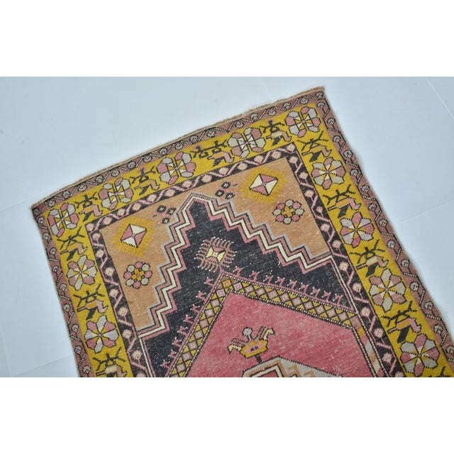1950s Handknotted Oushak Floral Carpet For Sale - Image 4 of 10