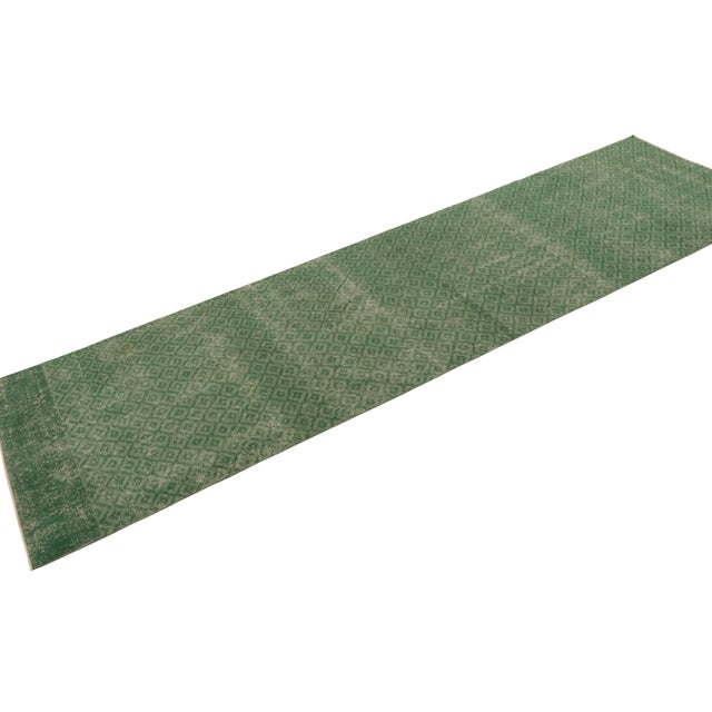1950s Vintage Turkish Runner Rug, Green With Diamond Patterns – Rug & Kilim For Sale - Image 5 of 8