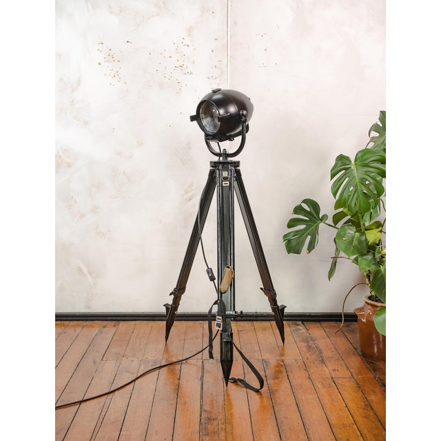 Satin Black Rank Strand Patt 123 Theater Spotlight Floor Lamp with Black Wooden Tripod, 1960s For Sale - Image 14 of 18