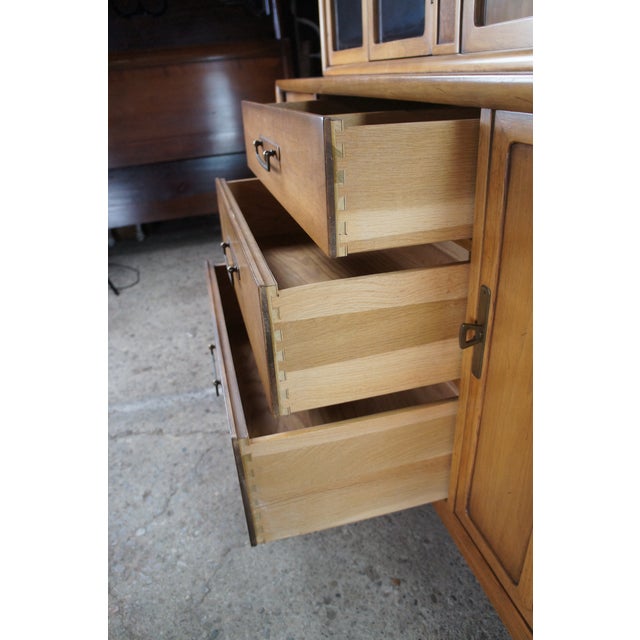 1960s Drexel Meridian Mid Century Modern Walnut China Display Cabinet Buffet Hutch For Sale - Image 10 of 14