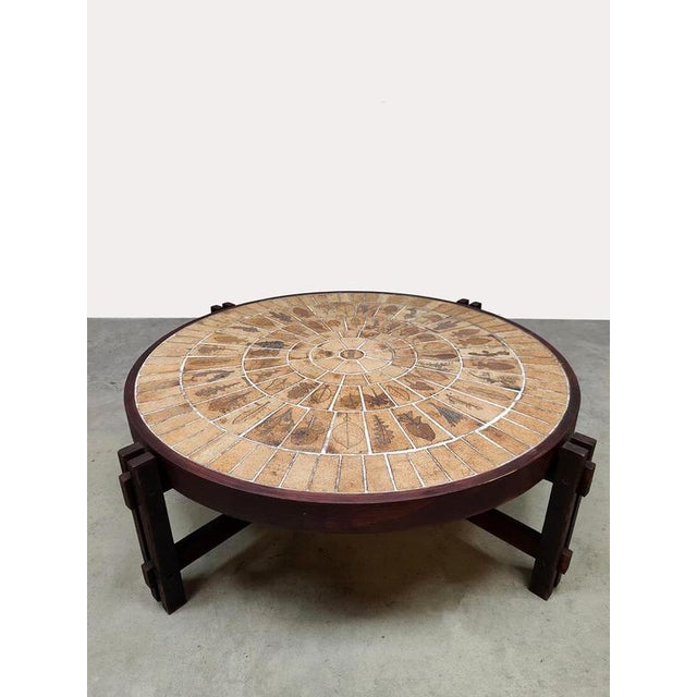 This special French Riviera coffee table from the 1970s is a real eye-catcher. The beautiful ceramic tiles with a unique...