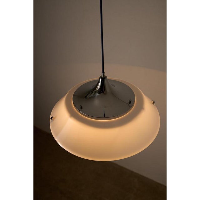 White Space Age Acrylic Glass Dish Pendant with Chrome Detail, 1970s For Sale - Image 8 of 10