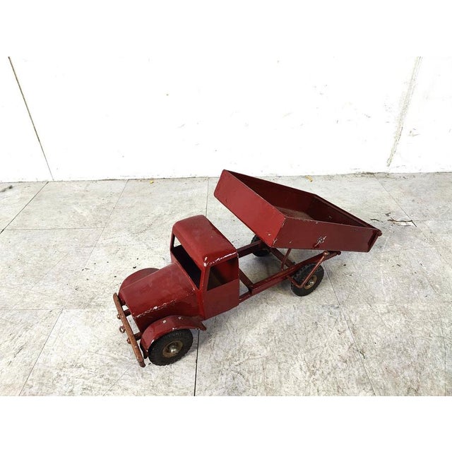 Brown Vintage Tin Toy Car from Tri-Ang, 1950s For Sale - Image 8 of 11