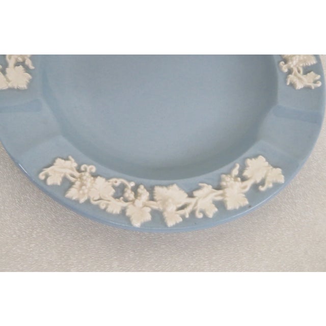 Wedgwood Wedgwood Etruria and Barlaston Queensware Blue Ceramic Ashtray Dish a Pair For Sale - Image 4 of 10