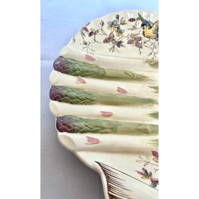 Late 19th Century 1890s English Majolica Shell Shape Asparagus Plate For Sale - Image 5 of 12