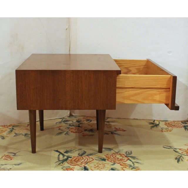 Smilow Design 1962 Mel Smilow Walnut & Oak Side Table With Drawer For Sale - Image 4 of 7