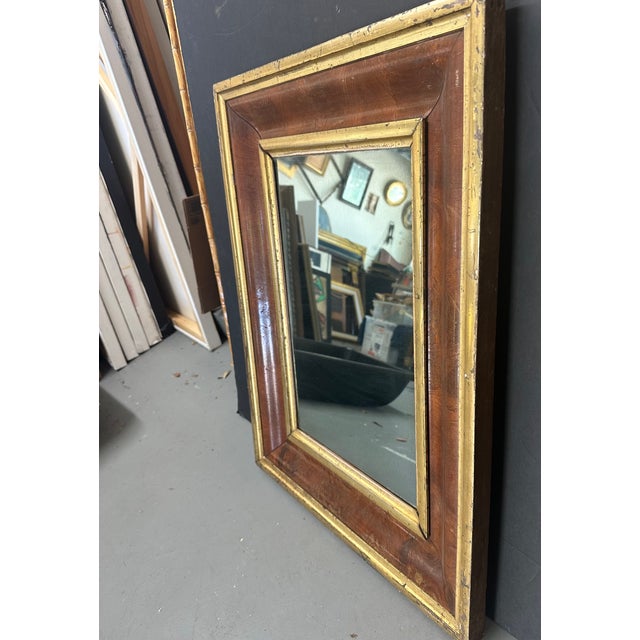 19th Century American Empire Mahogany and Gilt Ogee Wall Mirror. For Sale - Image 9 of 10