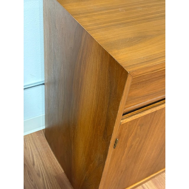 1950s Keyhole Credenza by Brown Saltman Likely Designed by Paul Laszlo For Sale - Image 10 of 18