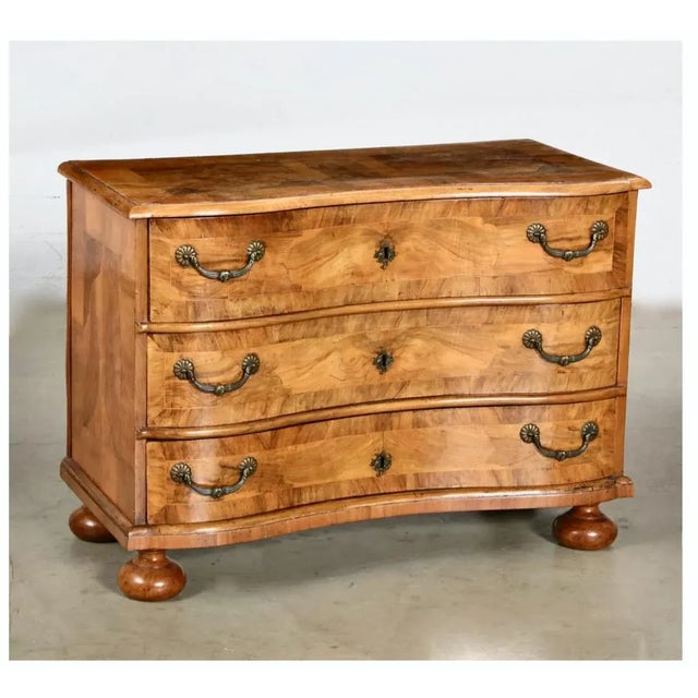 Continental or South German Chest of Drawers For Sale - Image 12 of 12