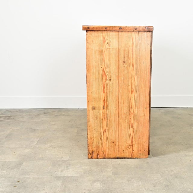 English 19th Century Pine Buffet-Dresser For Sale - Image 11 of 11