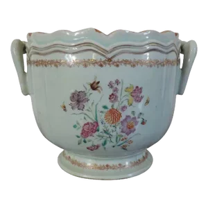 1760 - 1765 Chinese Export Porcelain Handled Cachepot Vase