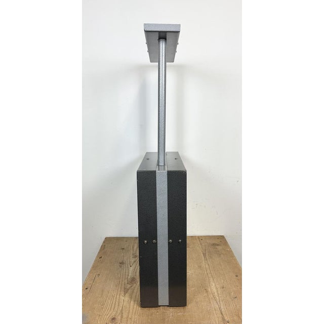 Large Industrial Square Double Sided Factory Ceiling Clock from Pragotron, 1970s For Sale - Image 13 of 18