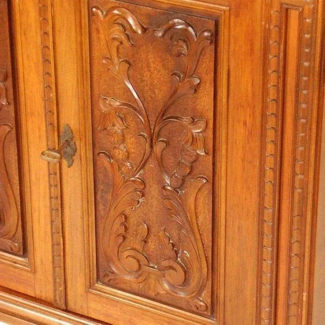 1950s Mid-Century Tuscan Cabinet in Carved Walnut For Sale - Image 5 of 8