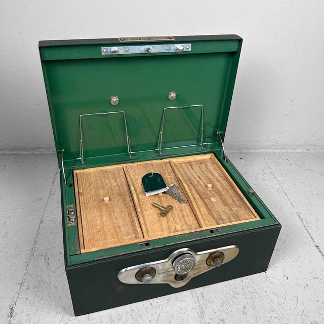 1940s Yamato Portable Cash Box, Tokyo, Japan, 1940s For Sale - Image 5 of 15