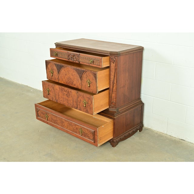 Berkey & Gay Style Antique Victorian Carved Walnut and Burl Wood Chest of Drawers | Circa 1930s For Sale In South Bend - Image 6 of 15