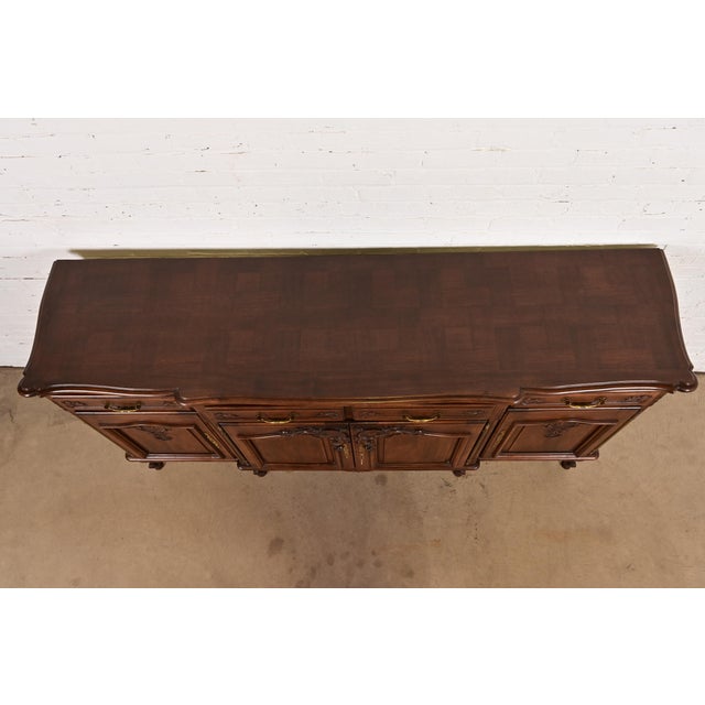 Karges Style French Provincial Louis XV Carved Walnut Sideboard Credenza For Sale - Image 13 of 16