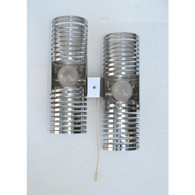 Chrome Set of 3 Machine Age Chrome Coil Shape 2 Light Sconces, Wall Lamps France 1970 For Sale - Image 8 of 13