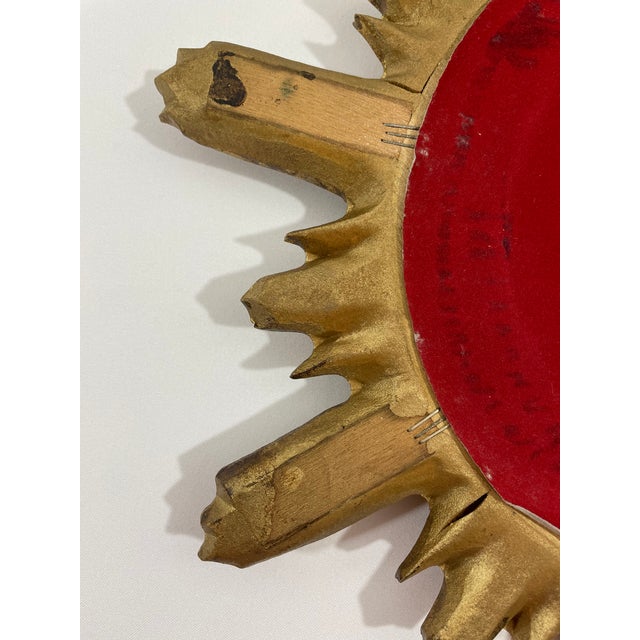 1960s Mid Century Italian Giltwood Sunburst Wall Mirror For Sale - Image 12 of 17