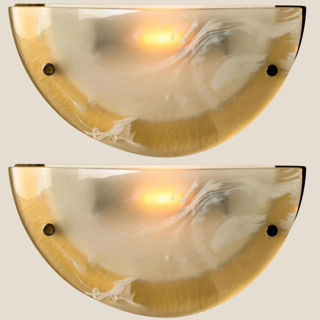 Murano Brass and Glass Wall Light attributed to Egon Hillebrand for Hille, 1975 For Sale - Image 6 of 12