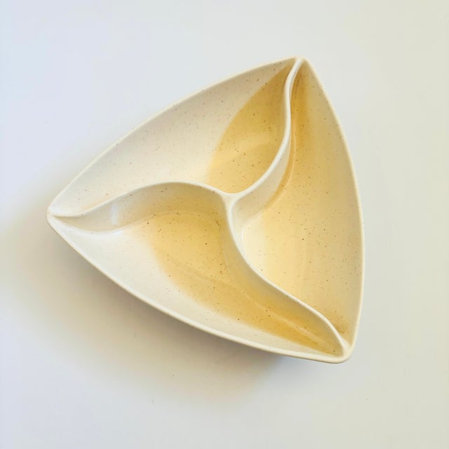Mid-Century Modern Mid Century Triangular Speckled White Divided Bowl For Sale - Image 3 of 9