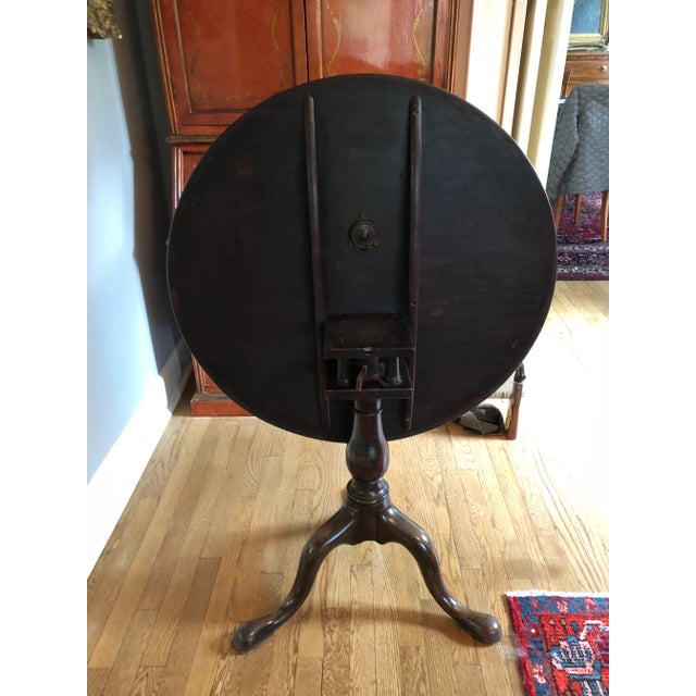 American 18th Century American Tea Table For Sale - Image 3 of 12