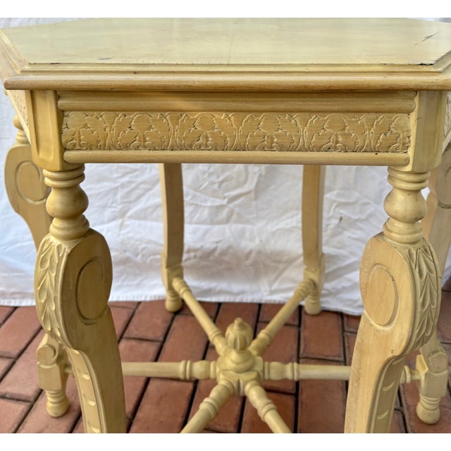 Wood 20th Century Hollywood Regency Chinoiserie Octogonal Center Table For Sale - Image 7 of 12