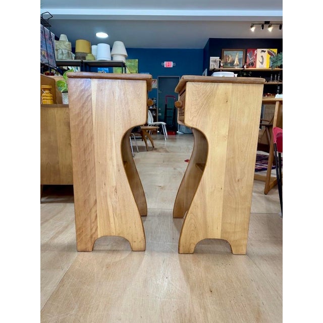 Art Deco Pair of Cushman ‘Molly Stark’ Nightstands For Sale - Image 3 of 14