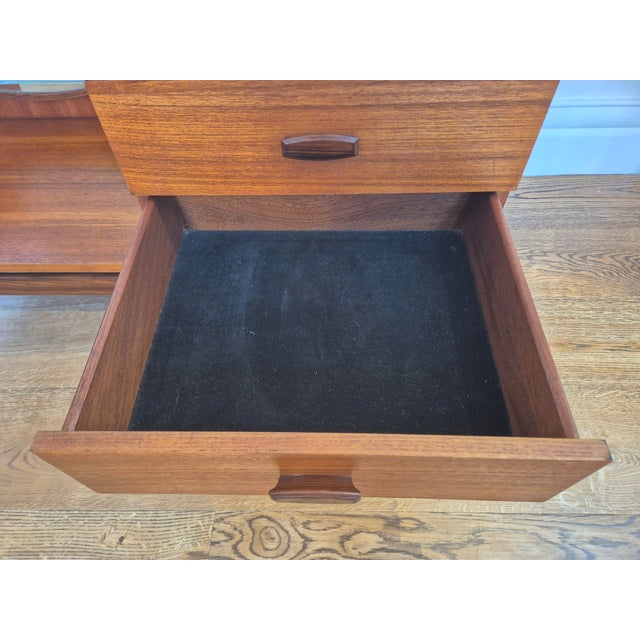 Mid-Century Teak G Plan Quadrille Dressing Table by Roger Bennett for E. Gomme, 1960s For Sale - Image 10 of 12