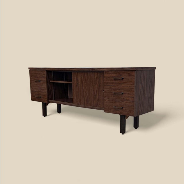 1970s Mid-Century Walnut-Grain Laminate Credenza For Sale - Image 11 of 18
