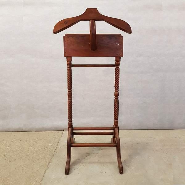 Vintage Gentleman S Wooden Valet Stand Suit Rack Clothing Hanger Butler Chairish