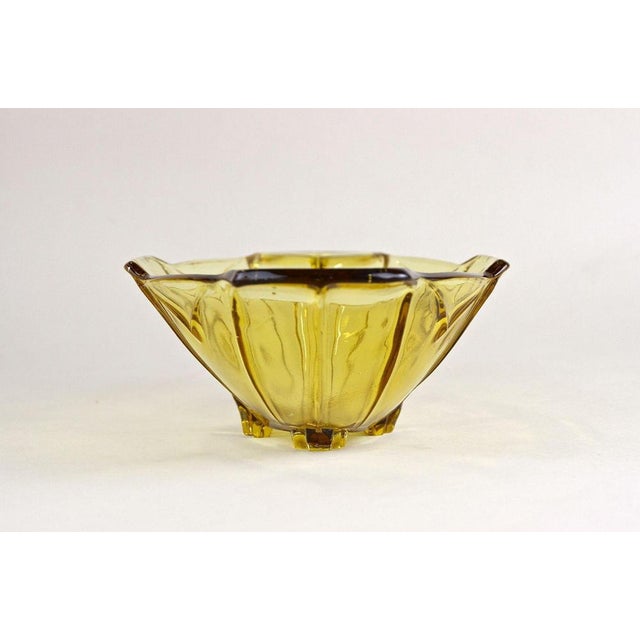 Art Deco Amber Colored Glass Jardiniere or Bowl, Austria, 1920s For Sale - Image 4 of 18