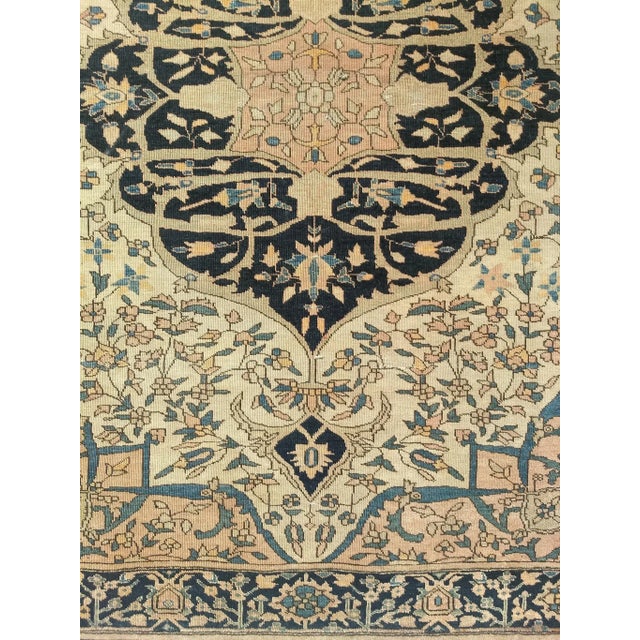 19th Century Persian Farahan Sarouk Area Rug, Handwoven Medallion Pattern, Ivory & Navy, 4’ X 5’ For Sale - Image 9 of 12
