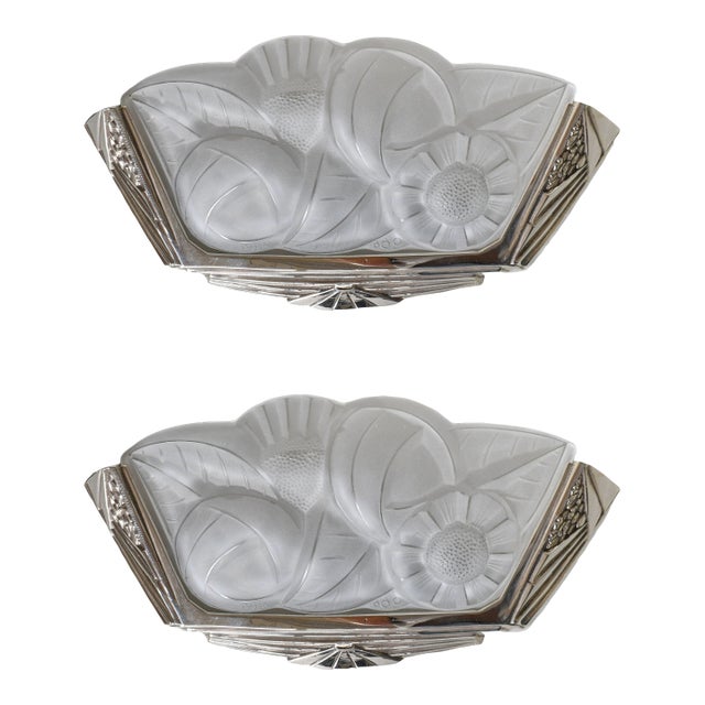 A Pair of French Art Deco Wall Sconces by Degue 1930 France For Sale