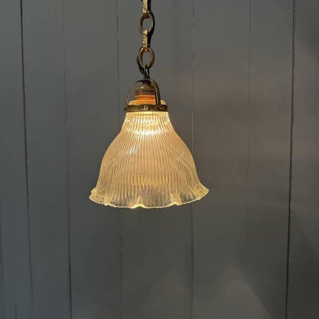 Small Pressed Glass Pendant Lamp with Chain and Ceiling Rose from Holophane, 1930s For Sale - Image 8 of 18