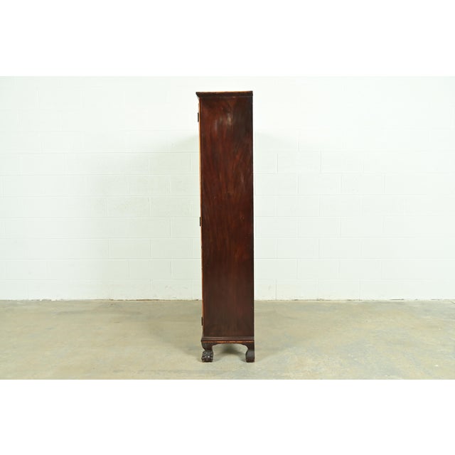R. J. Horner Style American Empire Carved Mahogany Bookcase With Ball and Claw Feet, Circa 1890s For Sale - Image 11 of 13