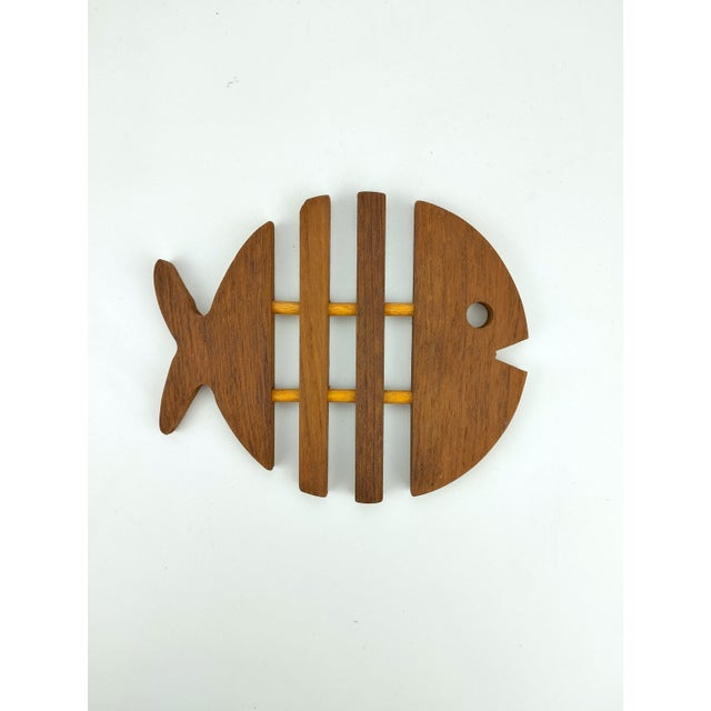 Mid-Century Modern Fish-Shaped Coasters in Teak, 1960s, Set of 8 For Sale - Image 6 of 10
