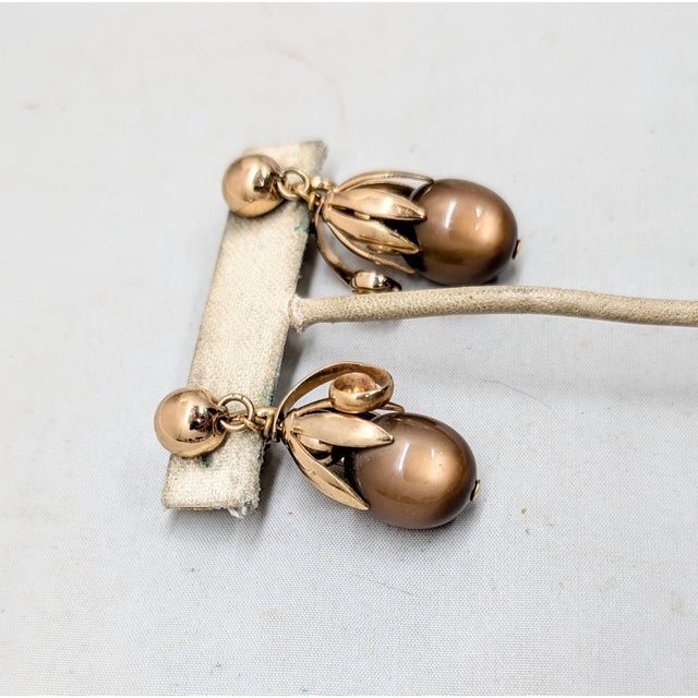 Vintage Signed Napier Goldtone Brown Moonglow Cumquat Drop Clip Earrings-2 Pieces For Sale - Image 11 of 12