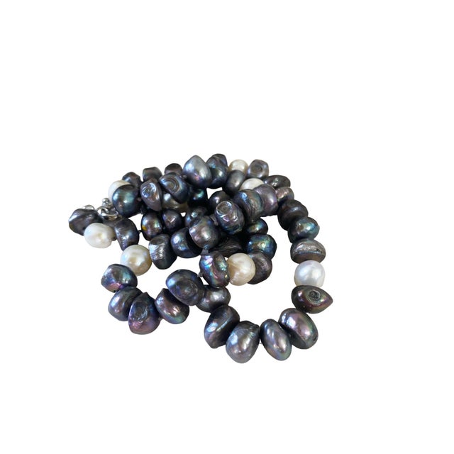 Superb multi-tones baroque of dark peacock blue, blue grey and grey, and they shimmer beautifully in the light with...