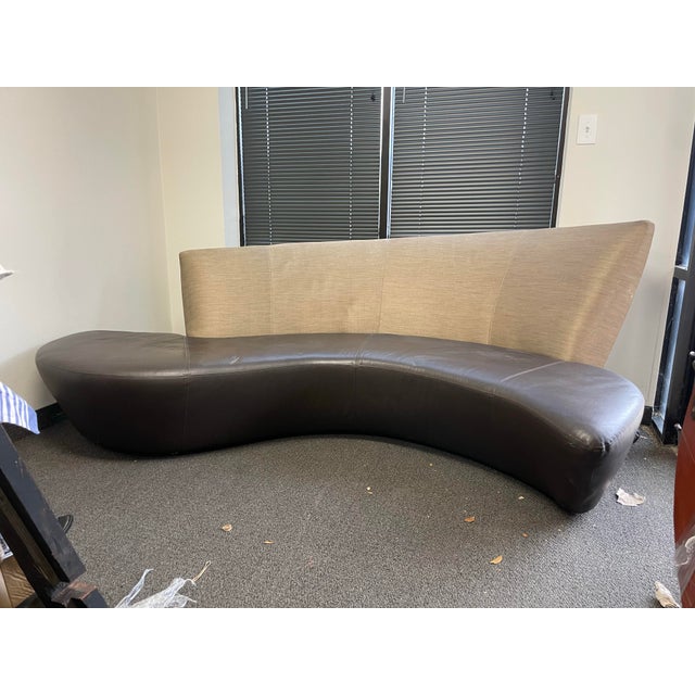 Postmodern Vladimir Kagan for Weiman Bilbao Serpentine Sofa For Sale - Image 3 of 7