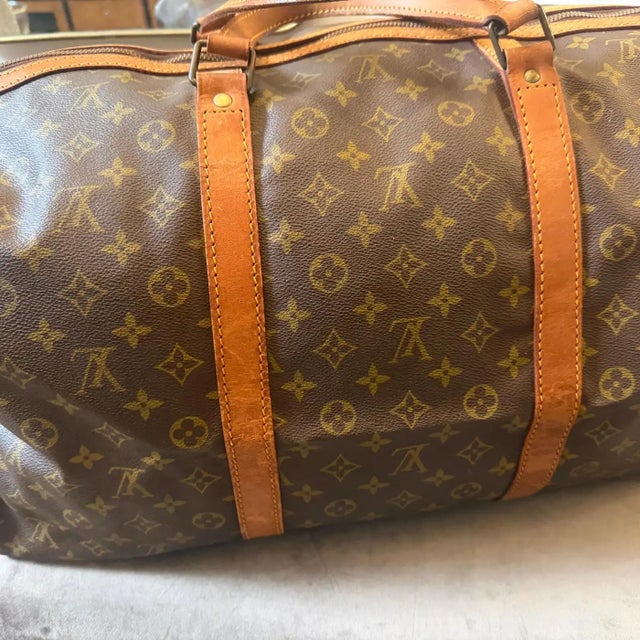 A 2000s Louis Vuitton Monogram Coated Canvas Boston Sac Souple 55 For Sale - Image 14 of 15
