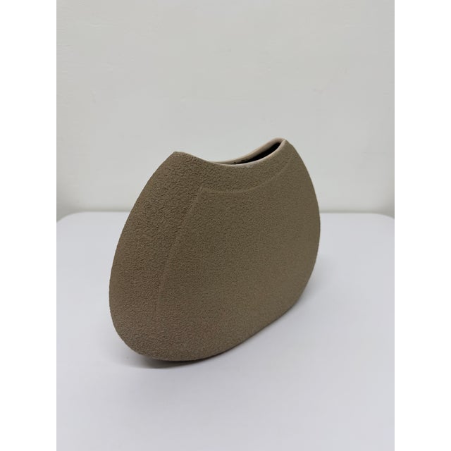 Haeger Modernist Haeger Ceramic Textured Vase, 2003 For Sale - Image 4 of 16