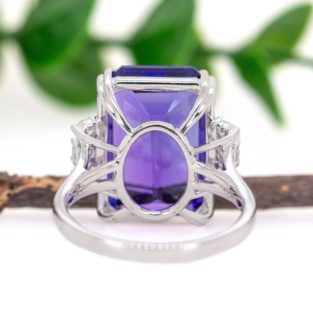 12cts Statement Tanzanite Ring with Natural Diamond Accents in 14k Gold Em 16x12mm, Size 6.75 For Sale In Columbus - Image 6 of 7