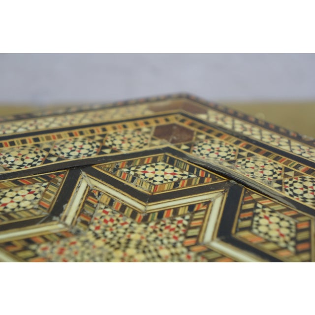 2 VTG Hexagonal Marquetry Mop Mosaic Inlaid Wooden Jewelry Trinket Boxes Pair For Sale - Image 17 of 18