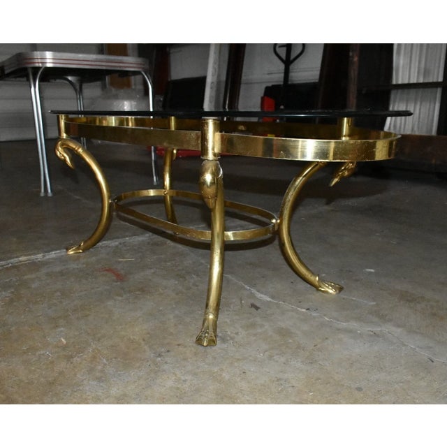1960s Vintage Hollywood Regency Brass Swan Glass Coffee Table – Mid Century Oval For Sale - Image 4 of 10