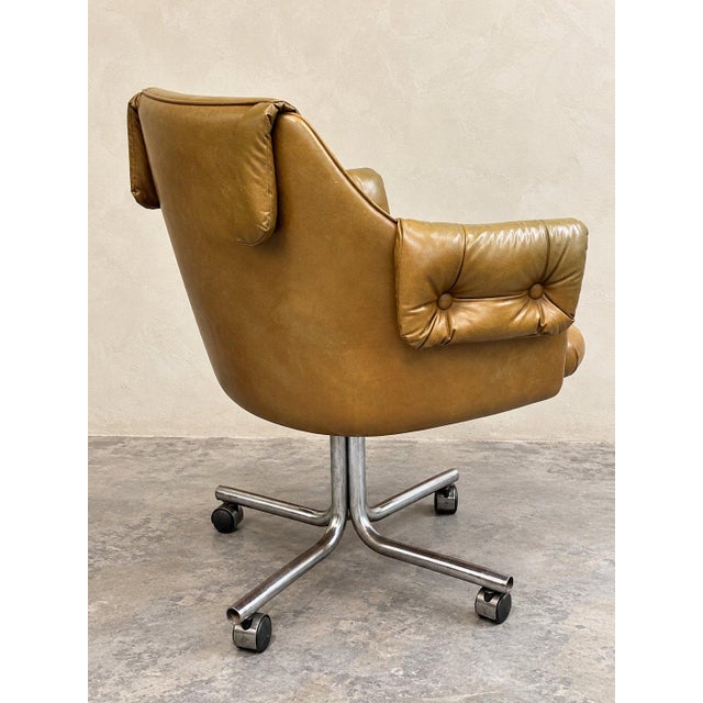 Mid-Century-Modern-Swivel-Chairs | Tufted Tan Leather Look, Chrome Base (Vintage) For Sale - Image 4 of 4