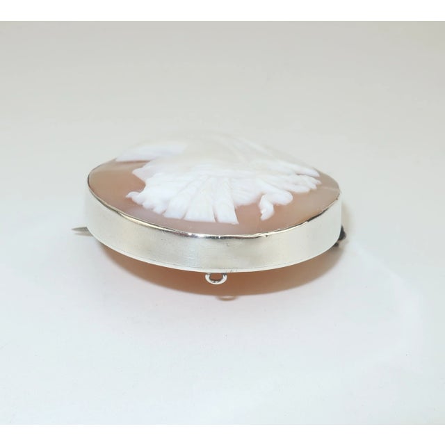 Early 20th Century Shell Cameo Brooch For Sale - Image 4 of 9