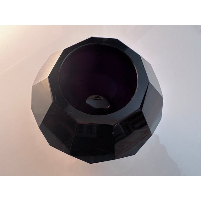 Art Nouveau Faceted Hand-Cut Crystal Glass Vase attributed to Josef Hoffman for Ludwig Moser & Söhne, Karlsbad, 1920s For Sale - Image 11 of 12