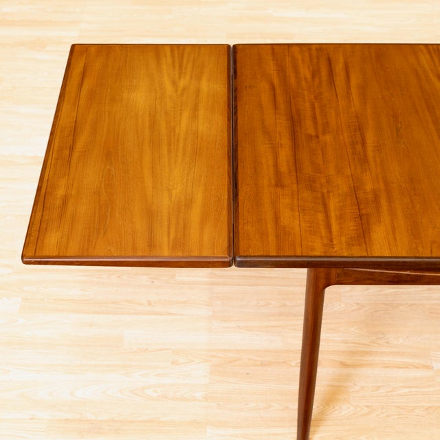 Mid-Century Modern Mid Century Extending Dining Table by Ib Kofod-Larsen for G Plan For Sale - Image 3 of 18