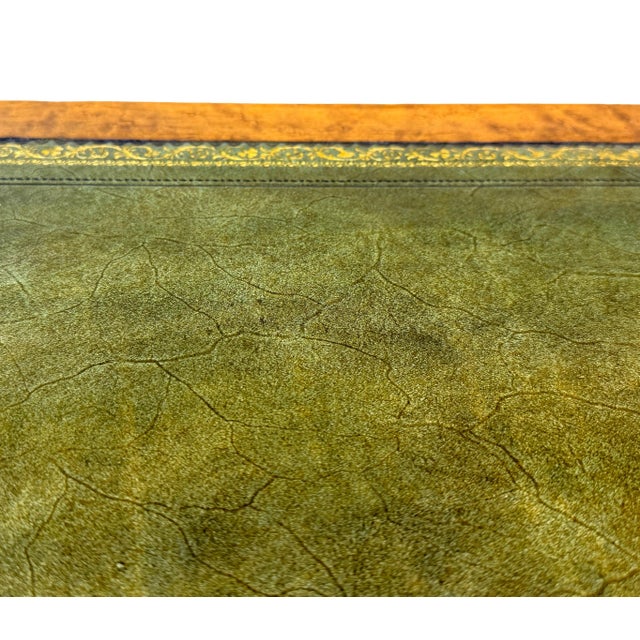 Small English Birdseye Maple Pedestal Desk, 1840 For Sale - Image 12 of 14