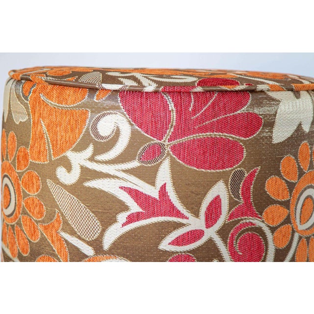 Contemporary Vintage Moroccan Round Pouf Ottoman in 1970s Psychedelic Floral Velvet For Sale - Image 3 of 17